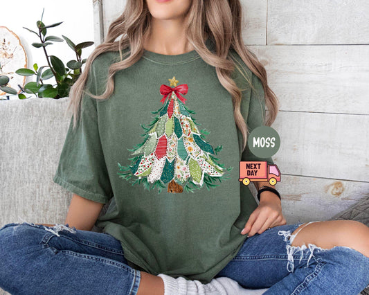 Faux Patchwork Christmas Shirt, Vintage Holiday Shirt, Christmas Tree Shirt, Crewneck Coquette Bow Shirt, Christmas Gift
